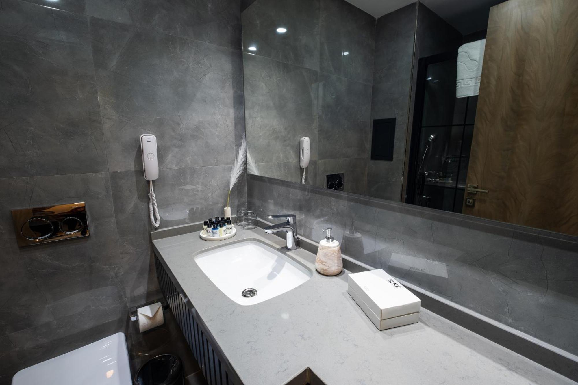 Buke Hotel Bomonti อิสตันบูล ภายนอก รูปภาพ